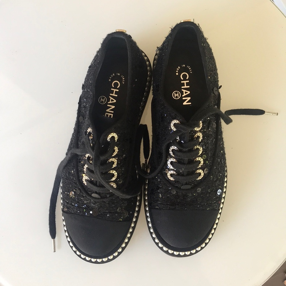 CHANEL sneakers (black sequin) 🔥